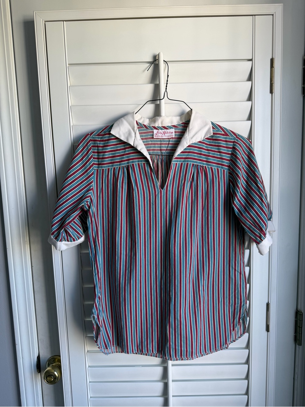 Vintage Lady Holiday 70s/80s pinstripe blouse sz Medium Sailor Collar Rockabilly